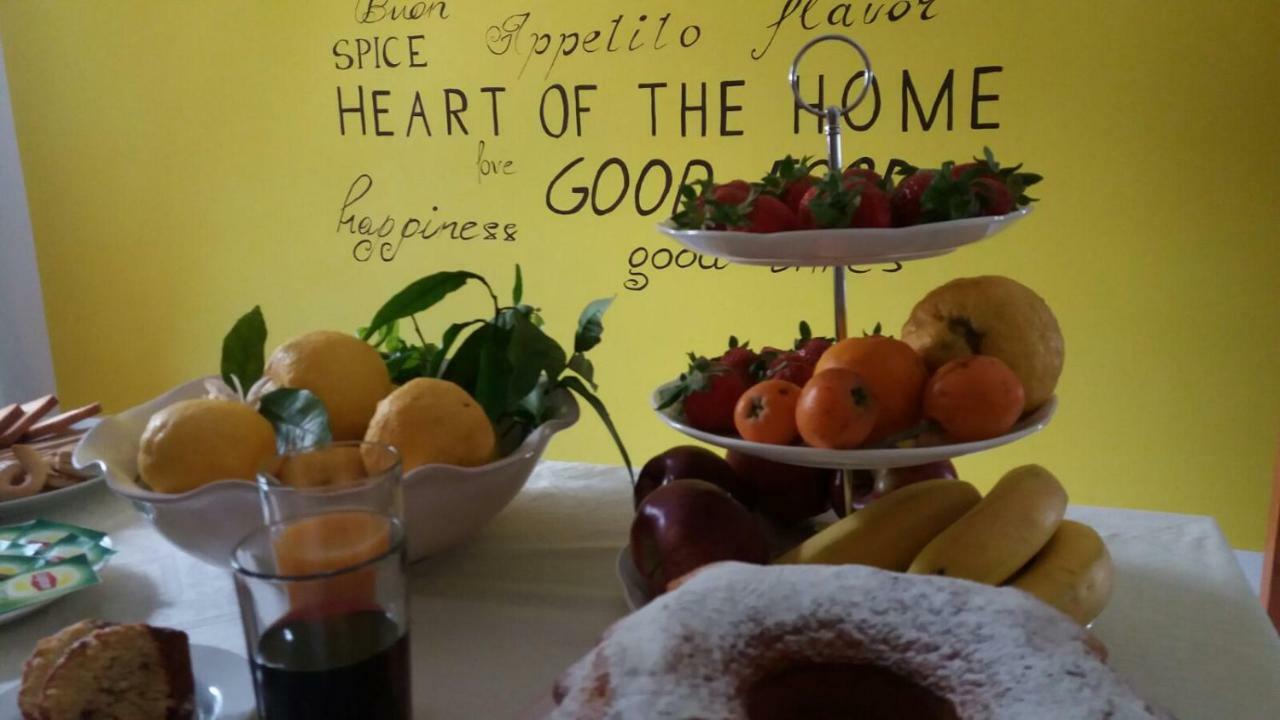 Colazione Dei Canottieri Acomodação com café da manhã Lago  Exterior foto